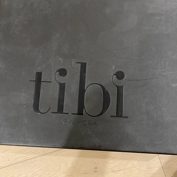 Tibi Amber Black Leather Sandals Size 7.5 - Picture 2 of 6